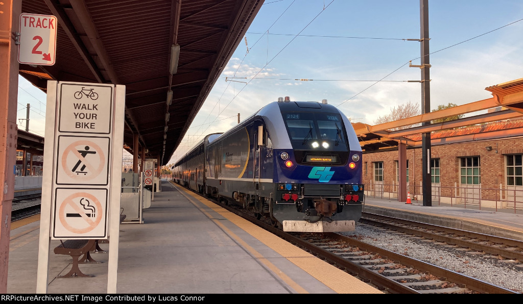 Amtrak California 2124